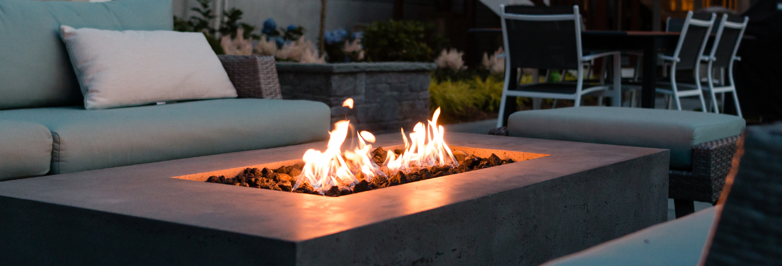 Outdoor fireplace & patio